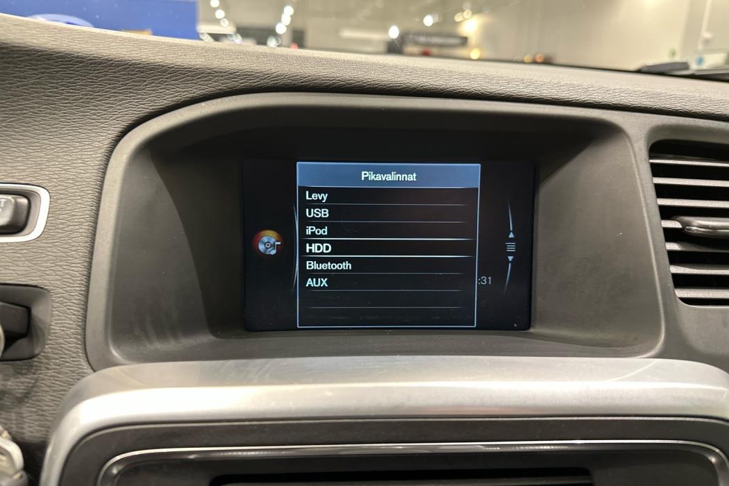 VOLVO V60 Cross Country 2017