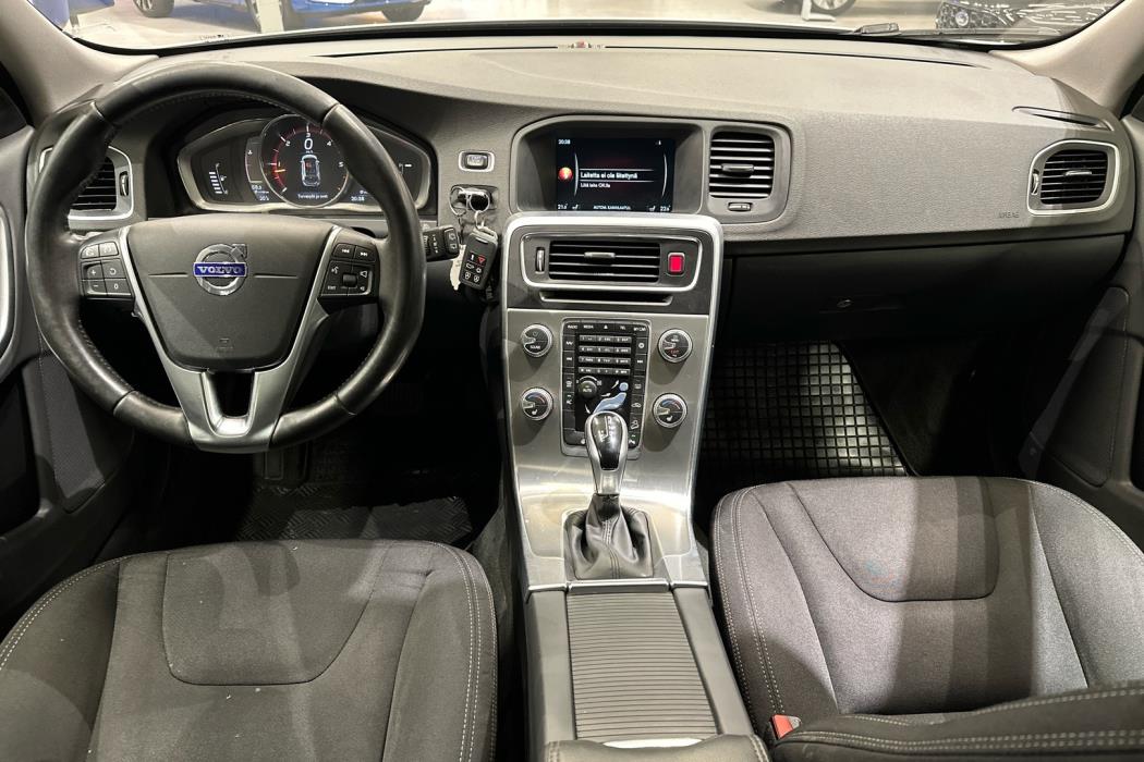 VOLVO V60 Cross Country 2017