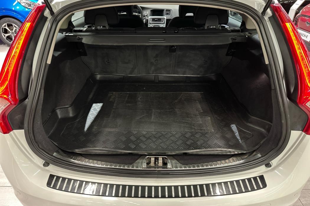 VOLVO V60 Cross Country 2017