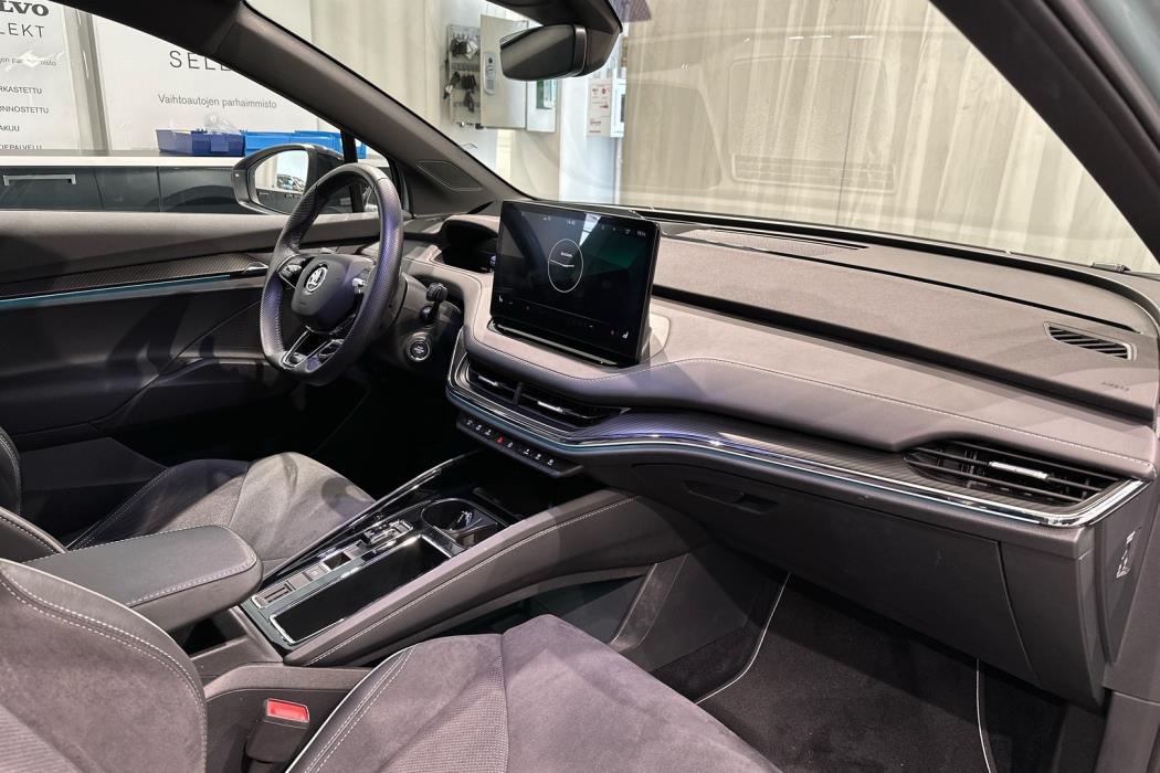 SKODA Enyaq 2023