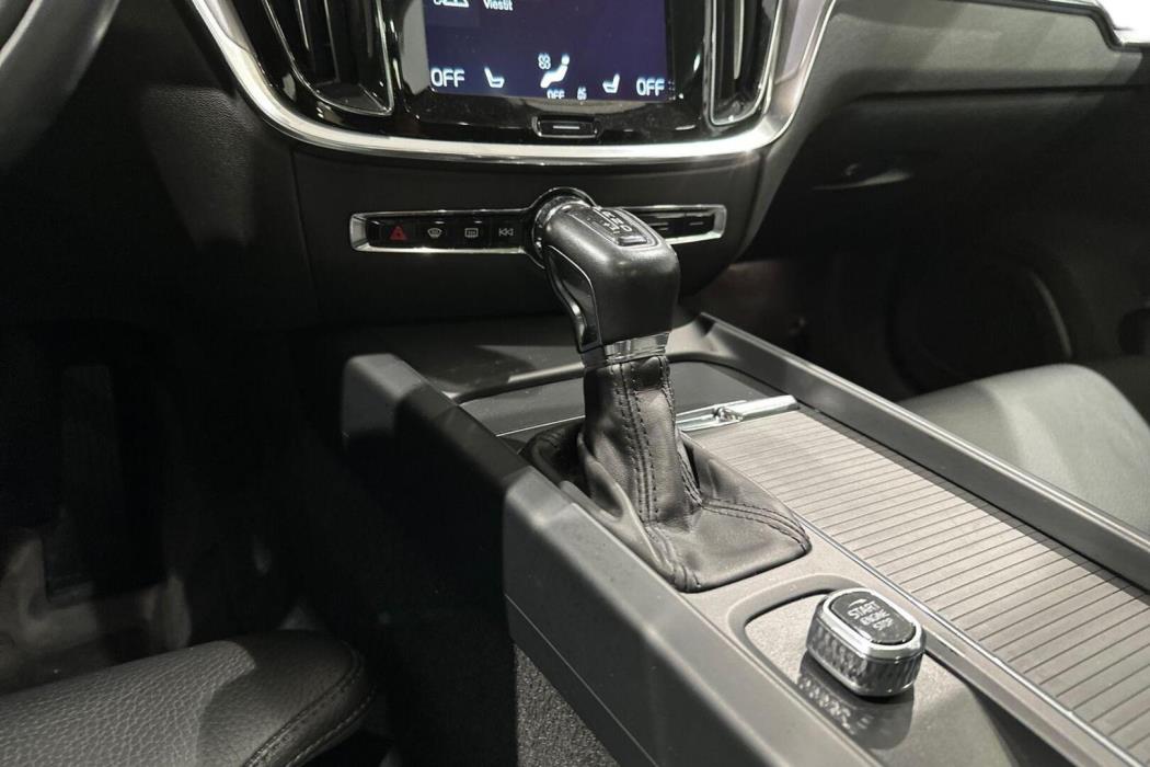 VOLVO V60 2019
