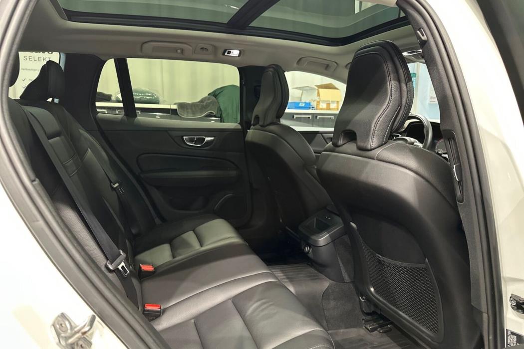 VOLVO V60 2019