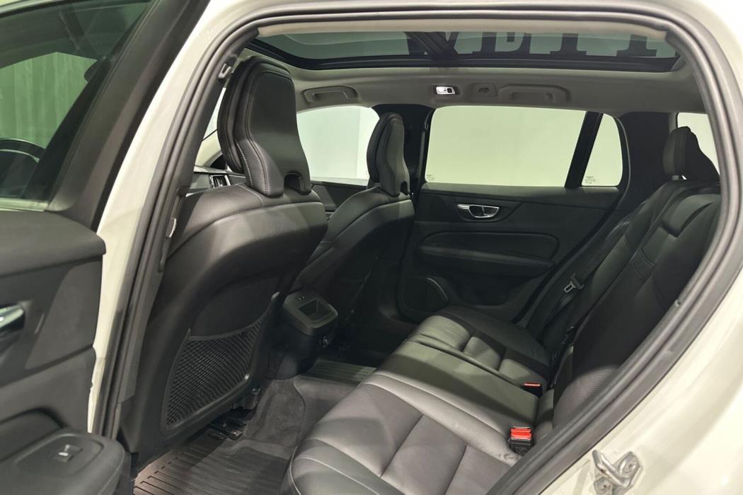 VOLVO V60 2019