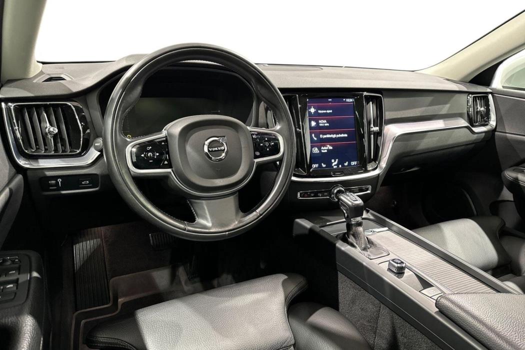 VOLVO V60 2019