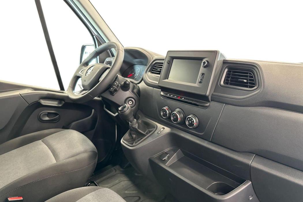 RENAULT Master 2023