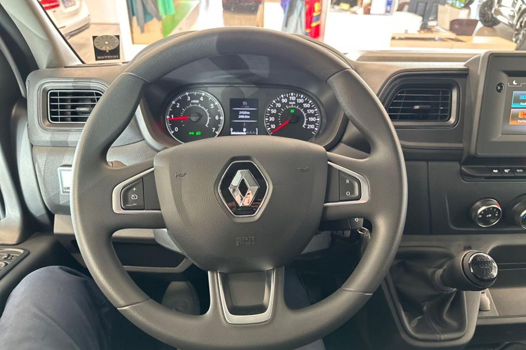 RENAULT Master 2023