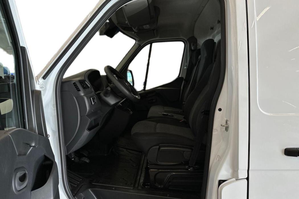 RENAULT Master 2023