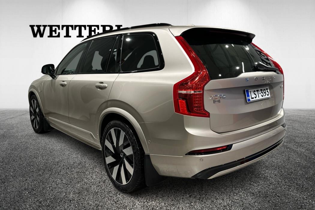 VOLVO XC90 2025