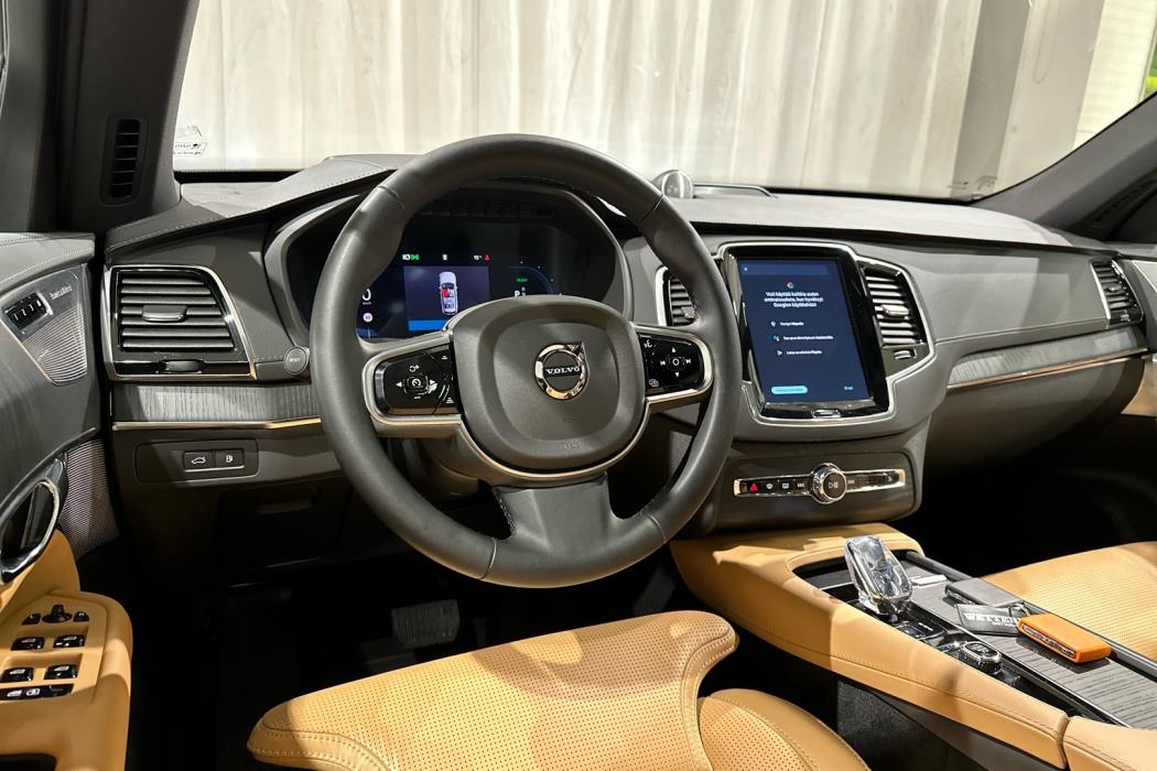 VOLVO XC90 2025