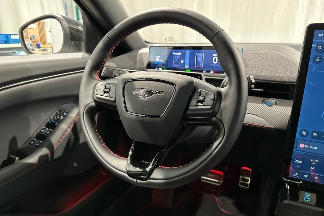 FORD Mustang Mach-E 2025