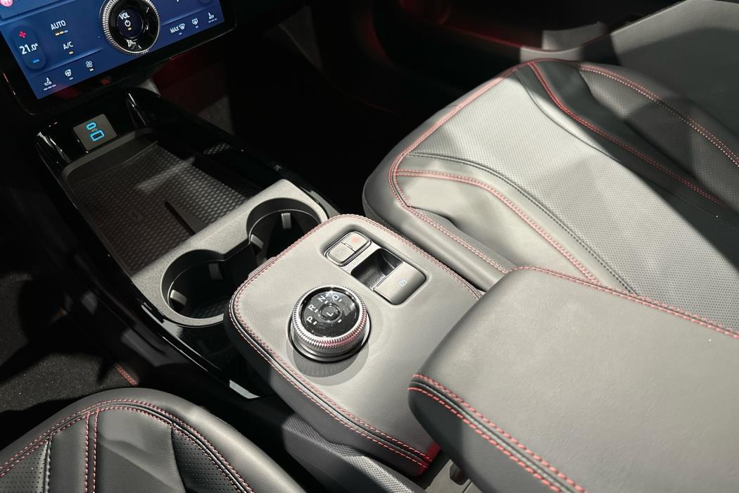 FORD Mustang Mach-E 2025