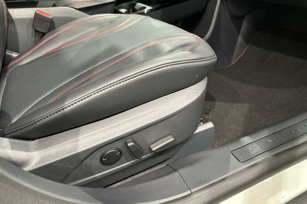 FORD Mustang Mach-E 2025