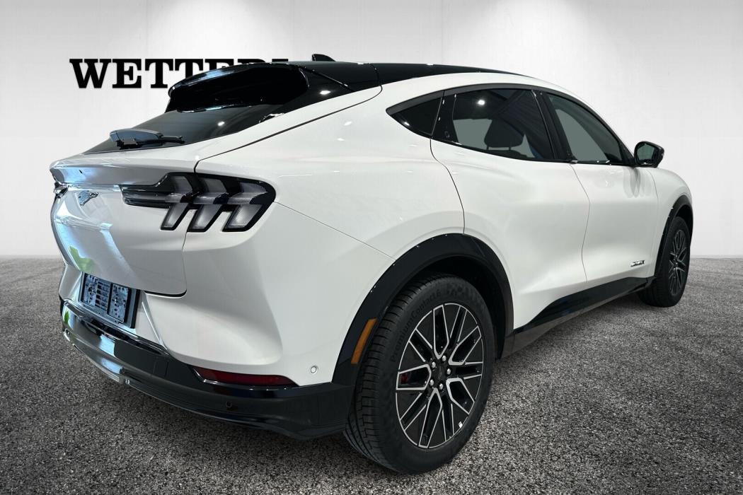 FORD Mustang Mach-E 2025