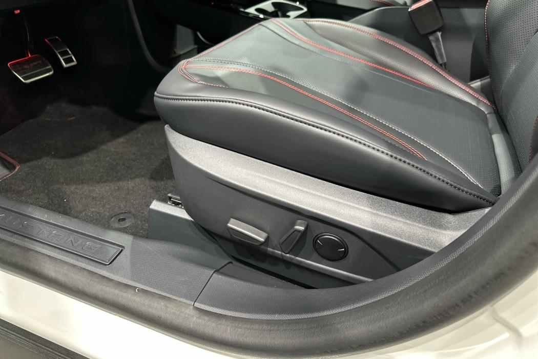 FORD Mustang Mach-E 2025