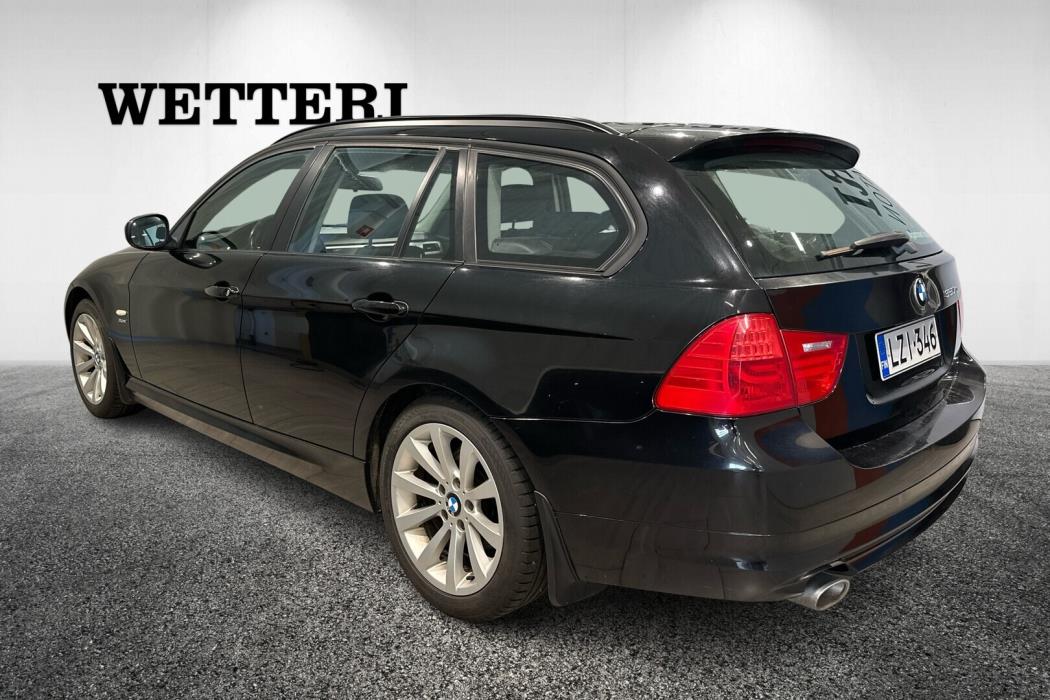 BMW 320 2011