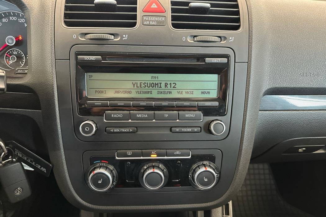 VOLKSWAGEN Jetta 2010