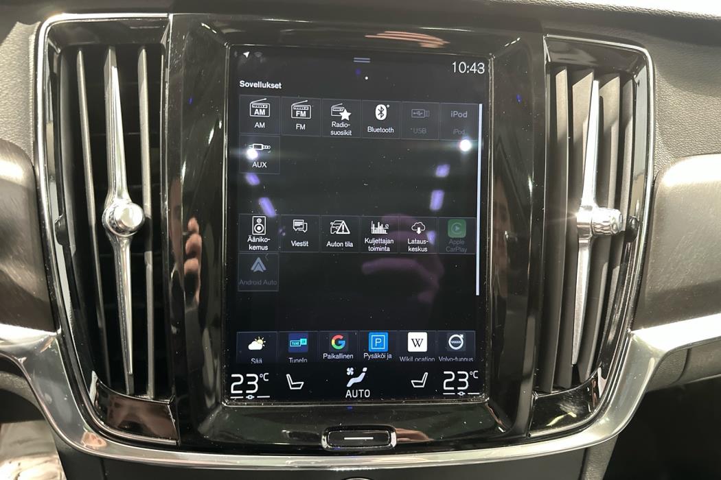 VOLVO V90 Cross Country 2017