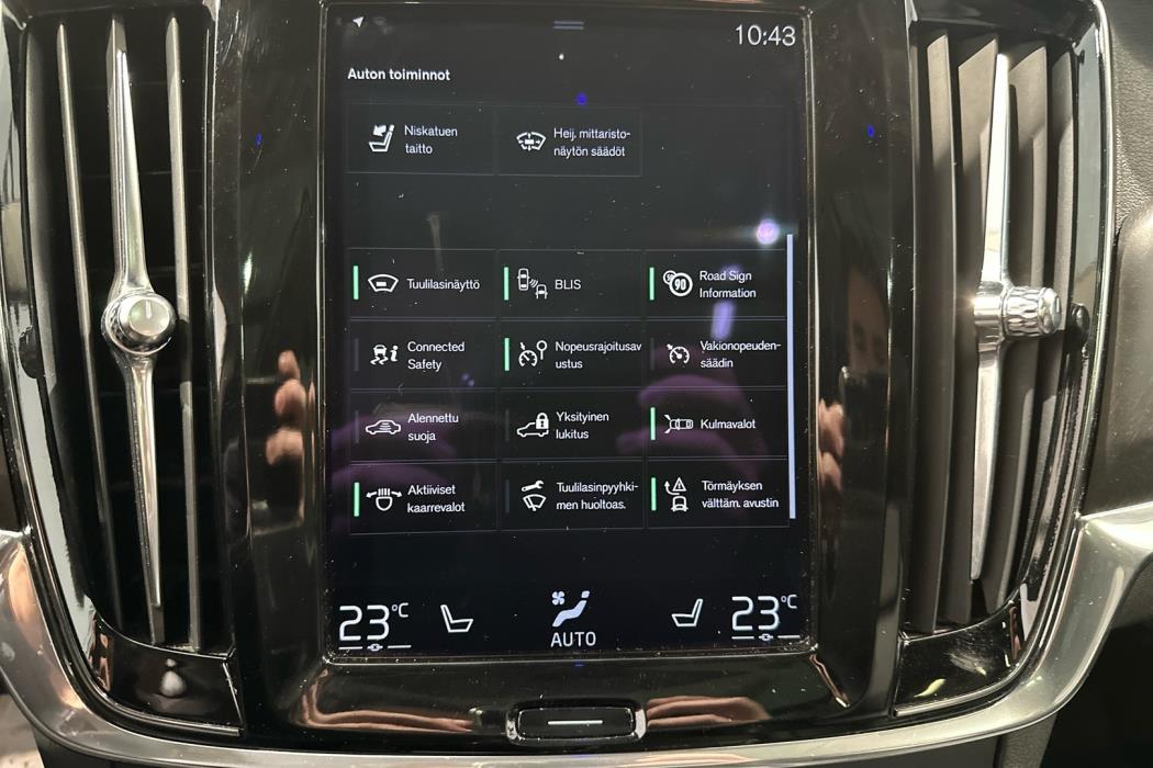 VOLVO V90 Cross Country 2017