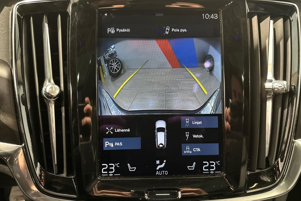 VOLVO V90 Cross Country 2017