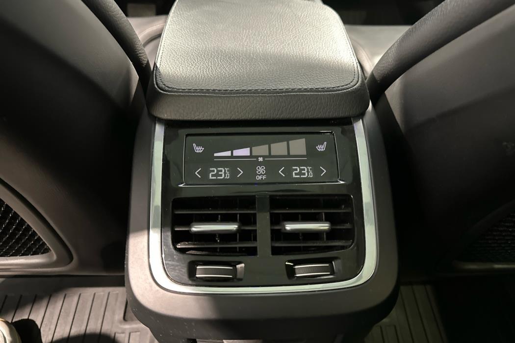 VOLVO V90 Cross Country 2017