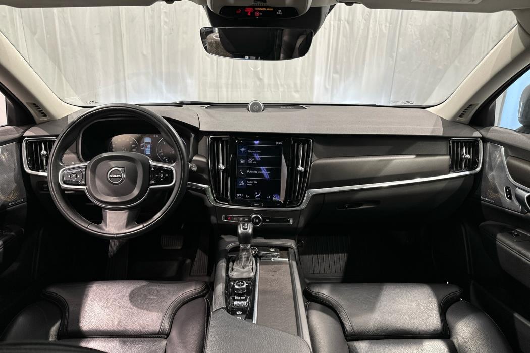 VOLVO V90 Cross Country 2017