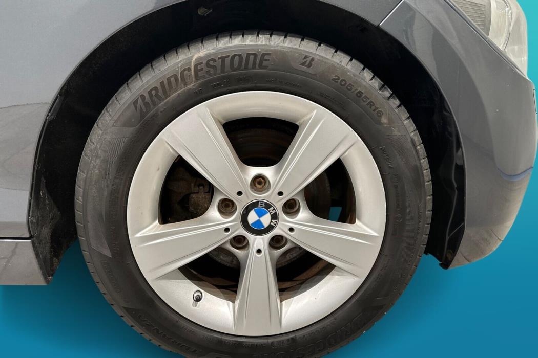 BMW 118 2015