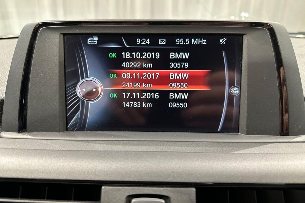 BMW 118 2015