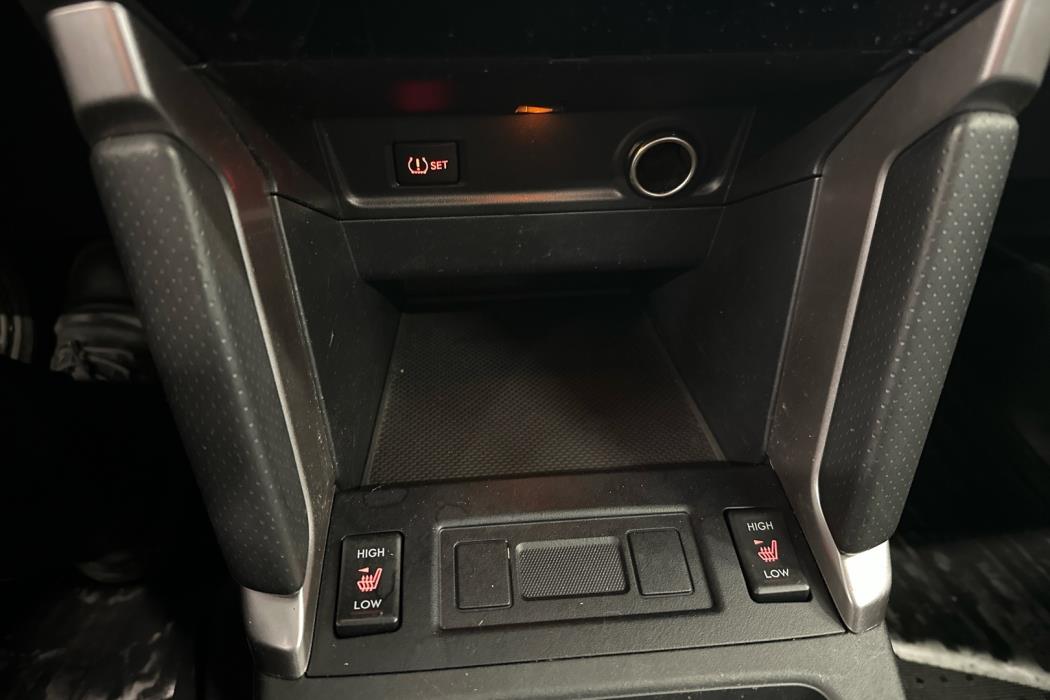 SUBARU Forester 2017