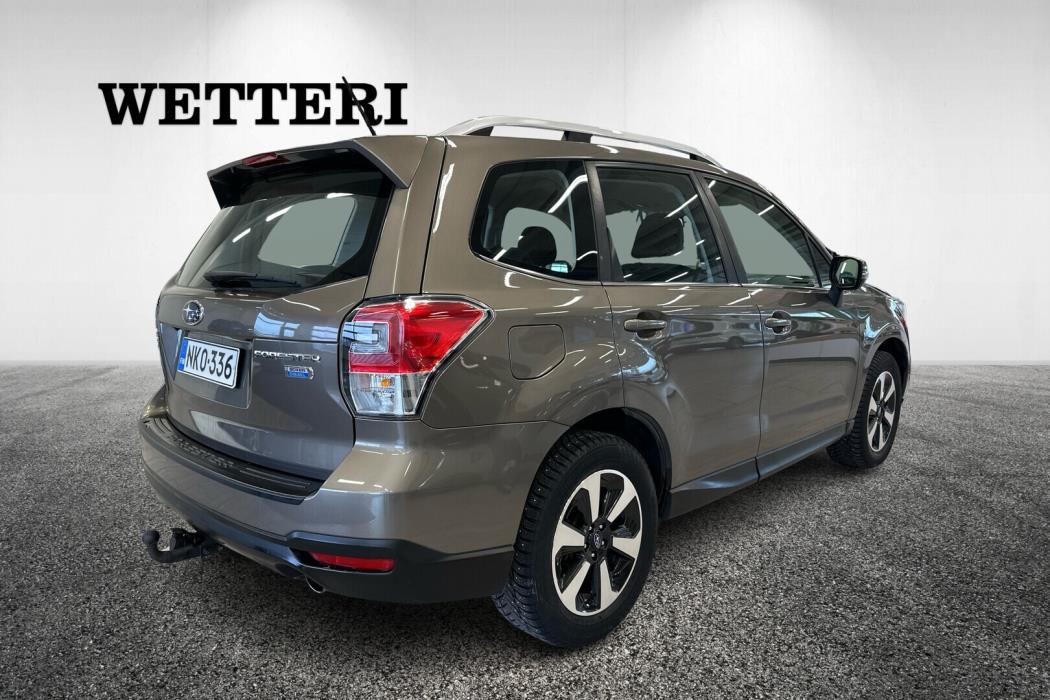 SUBARU Forester 2017