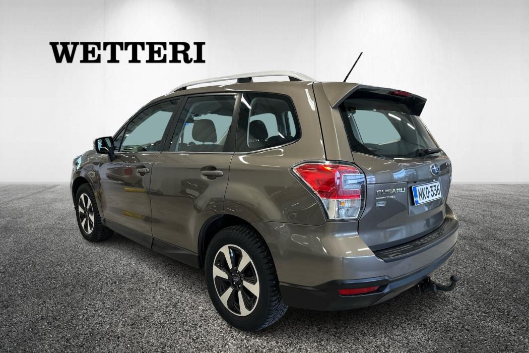 SUBARU Forester 2017