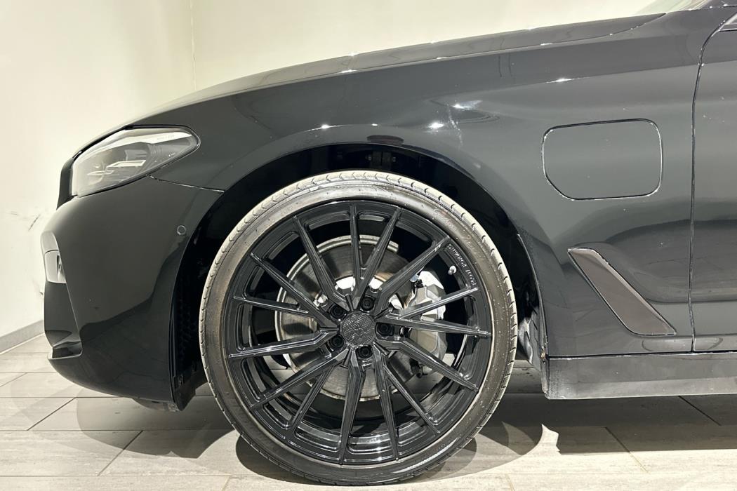 BMW 530 2021