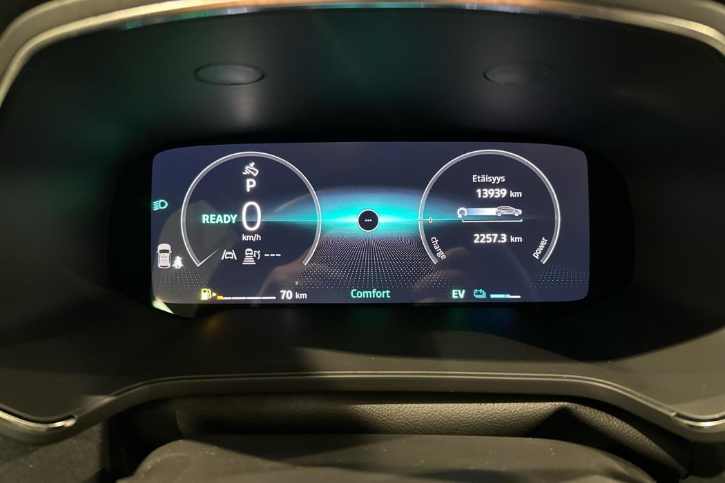 RENAULT Captur 2025