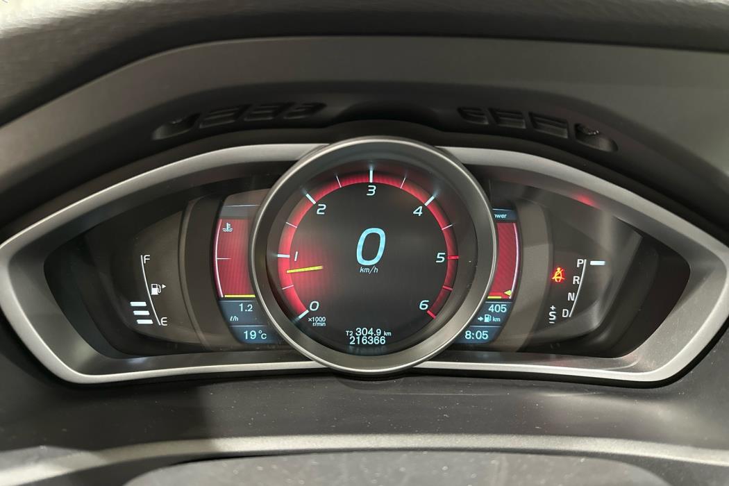 VOLVO V40 Cross Country 2013