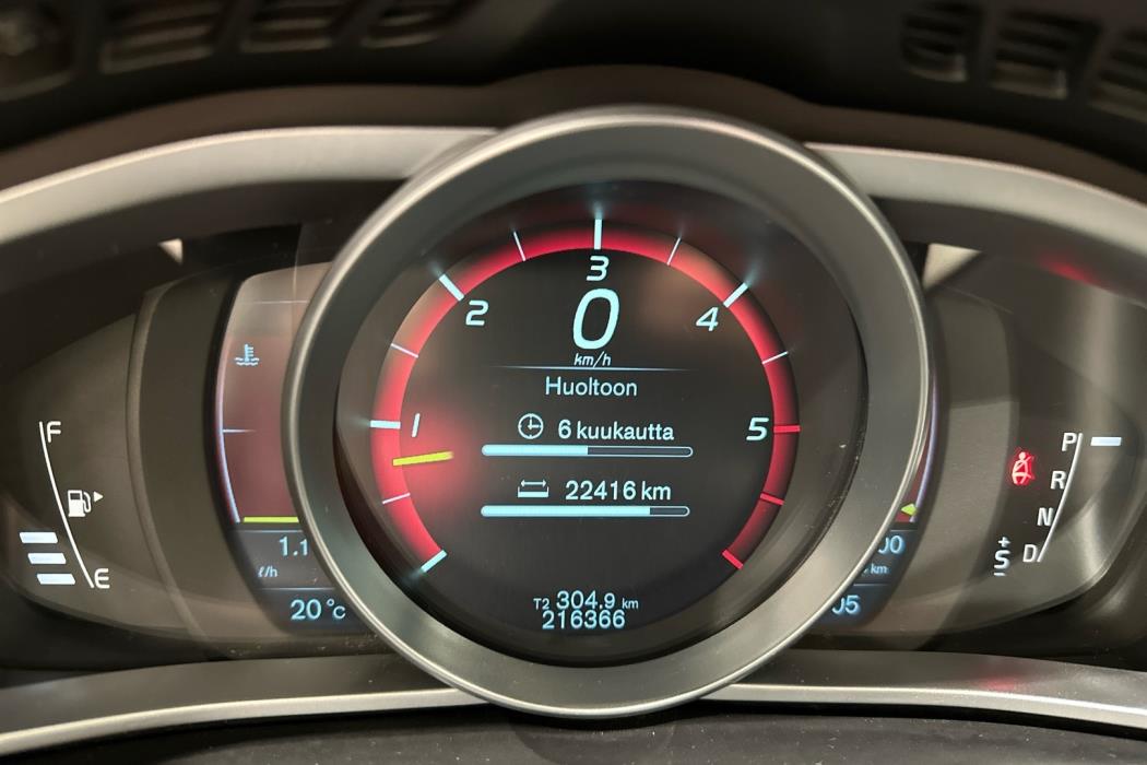 VOLVO V40 Cross Country 2013