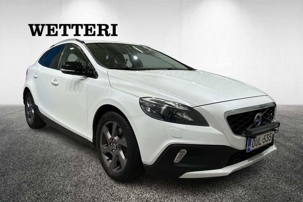 VOLVO V40 Cross Country 2013