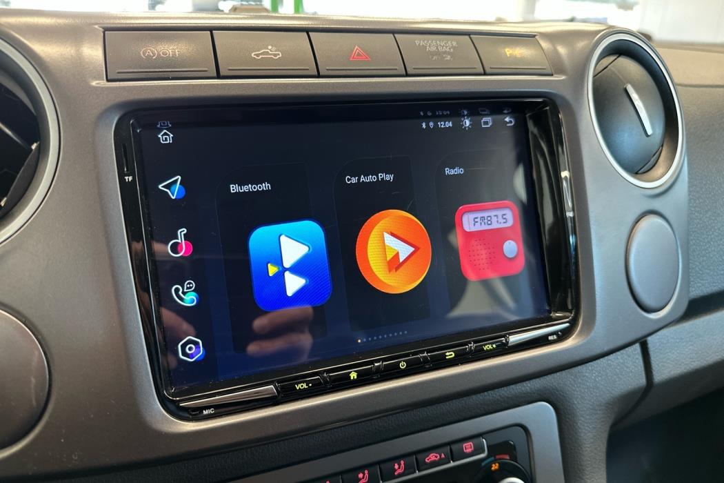 VOLKSWAGEN Amarok 2016