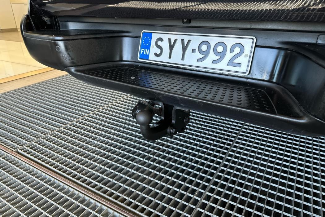 VOLKSWAGEN Amarok 2016