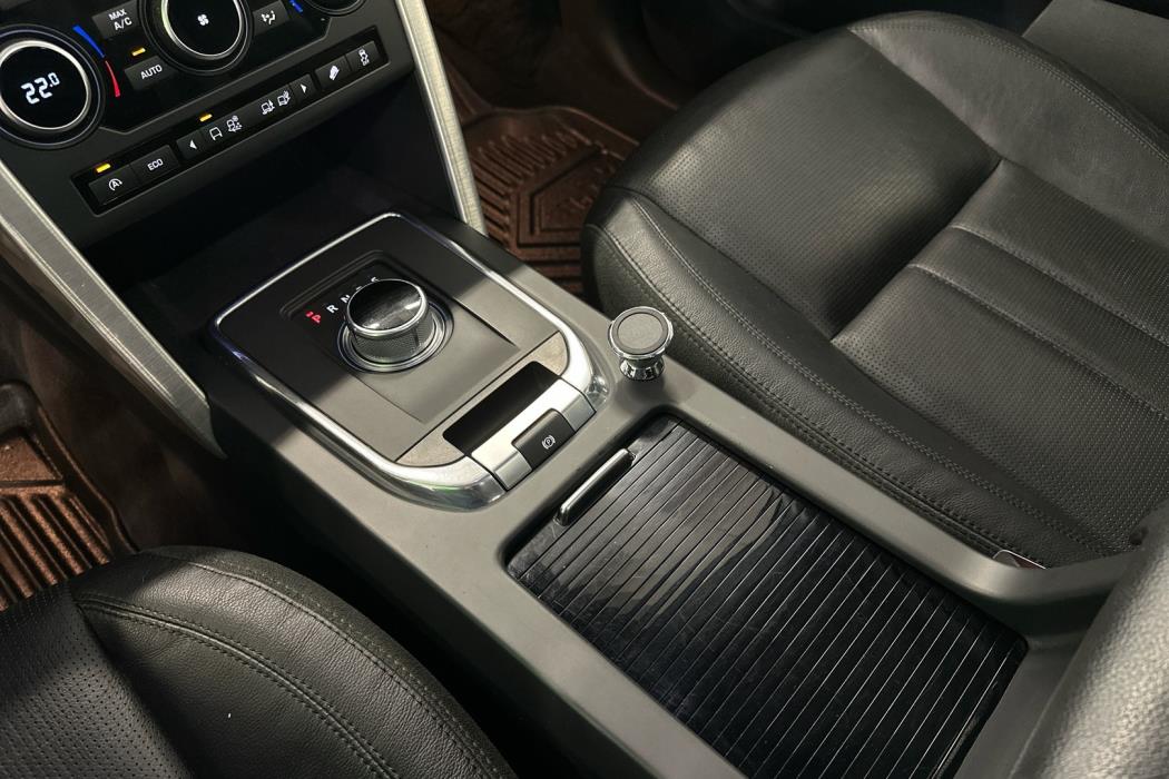 LAND ROVER DISCOVERY SPORT 2016