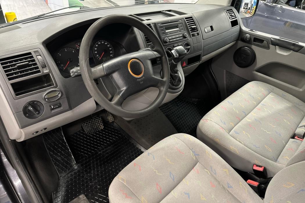 VOLKSWAGEN Transporter 2007