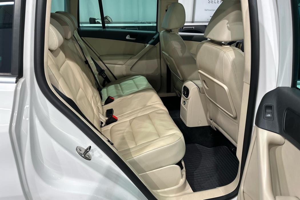 VOLKSWAGEN Tiguan 2010