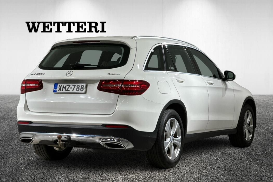 MERCEDES-BENZ GLC 2016