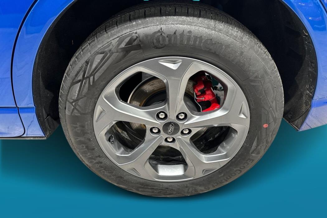 FORD Kuga 2026