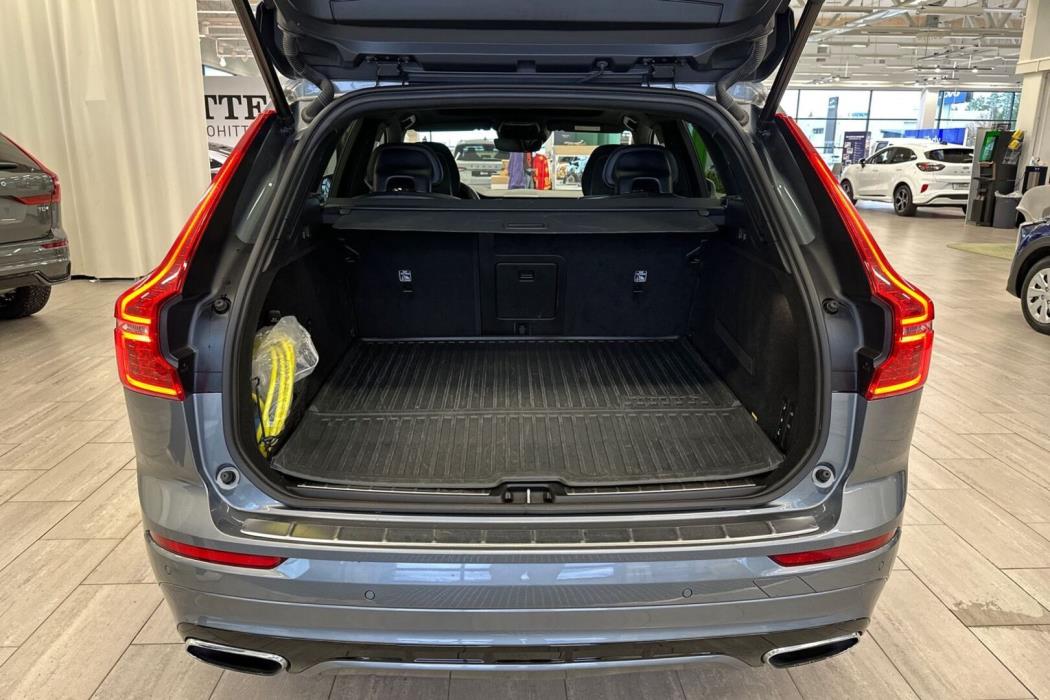 VOLVO XC60 2018