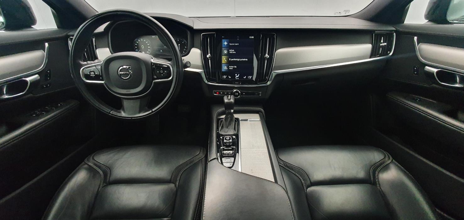VOLVO V90 Cross Country 2017