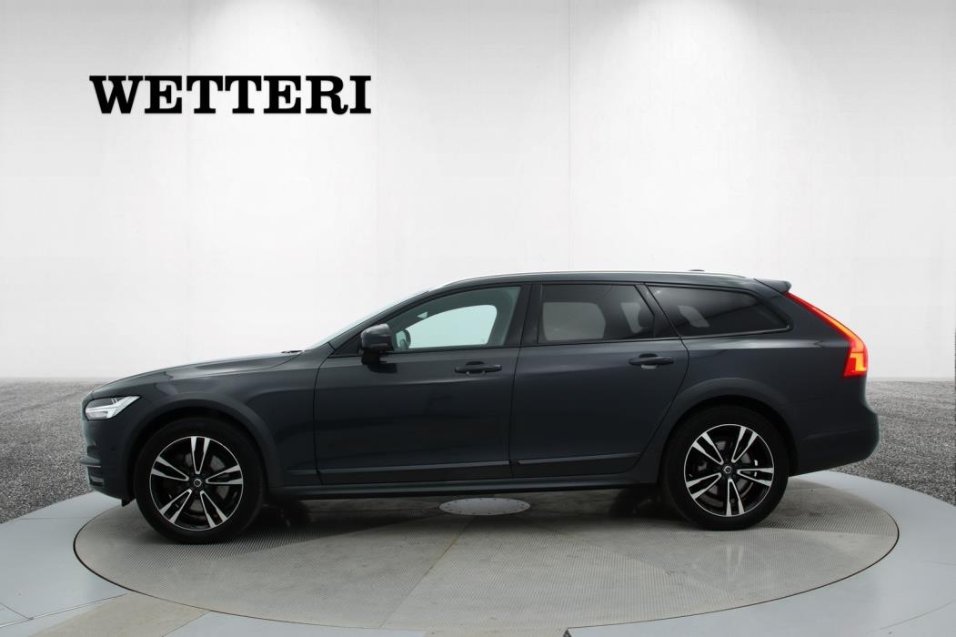VOLVO V90 Cross Country 2017