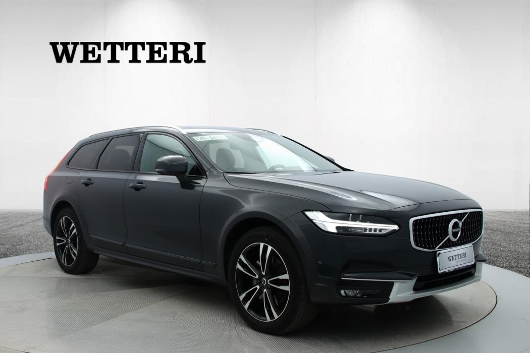 VOLVO V90 Cross Country 2017