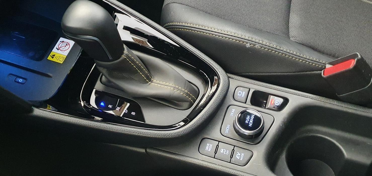 TOYOTA Yaris Cross 2022