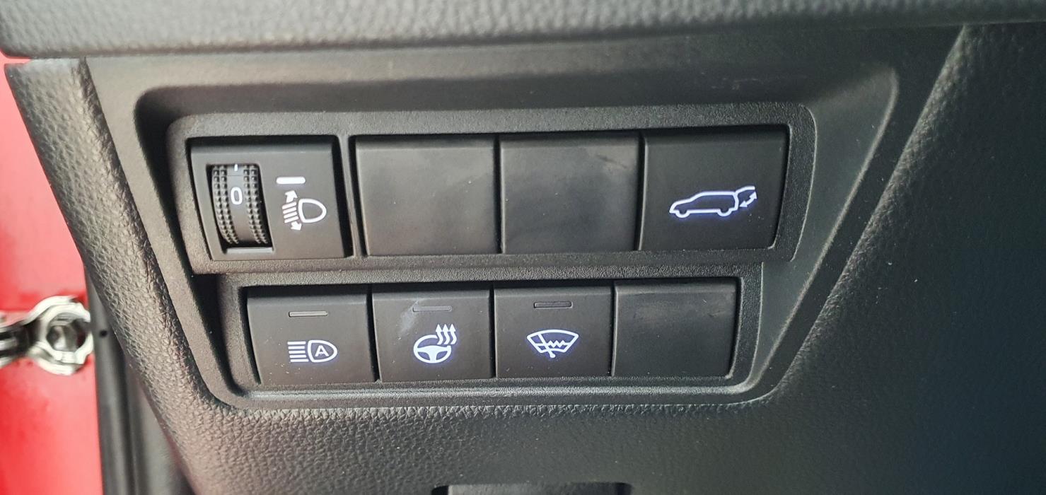 TOYOTA Yaris Cross 2022