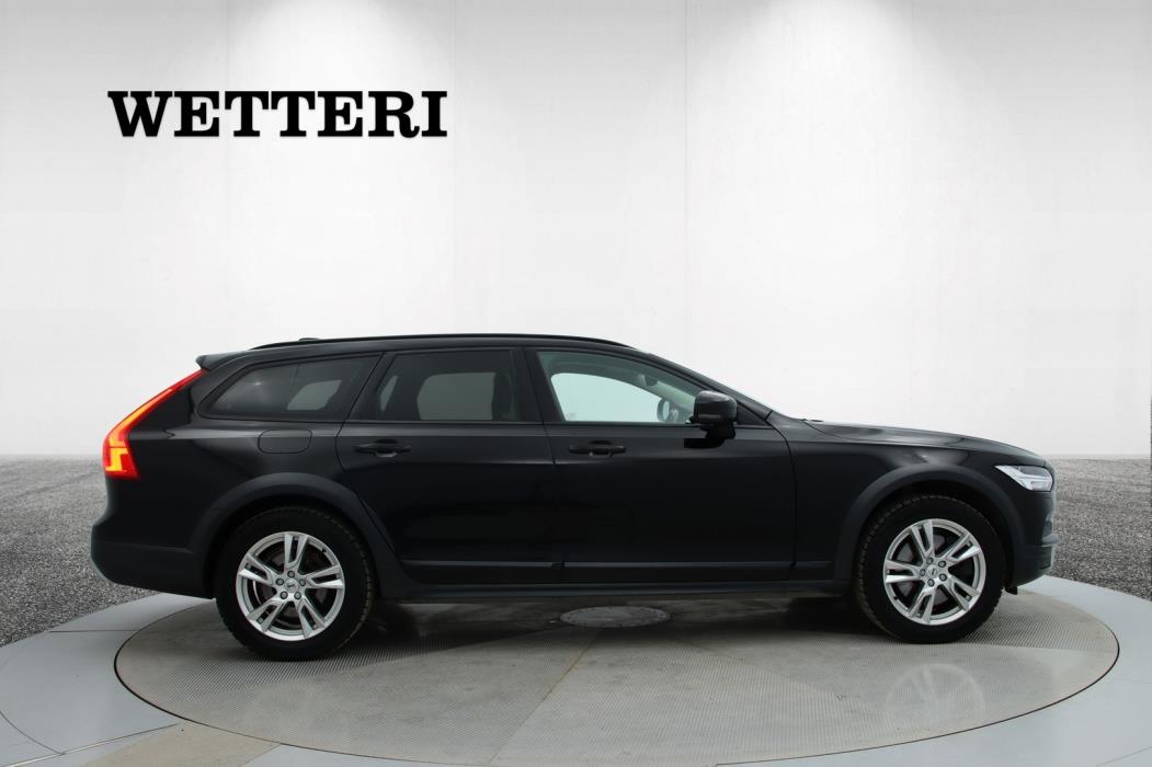 VOLVO V90 Cross Country 2018