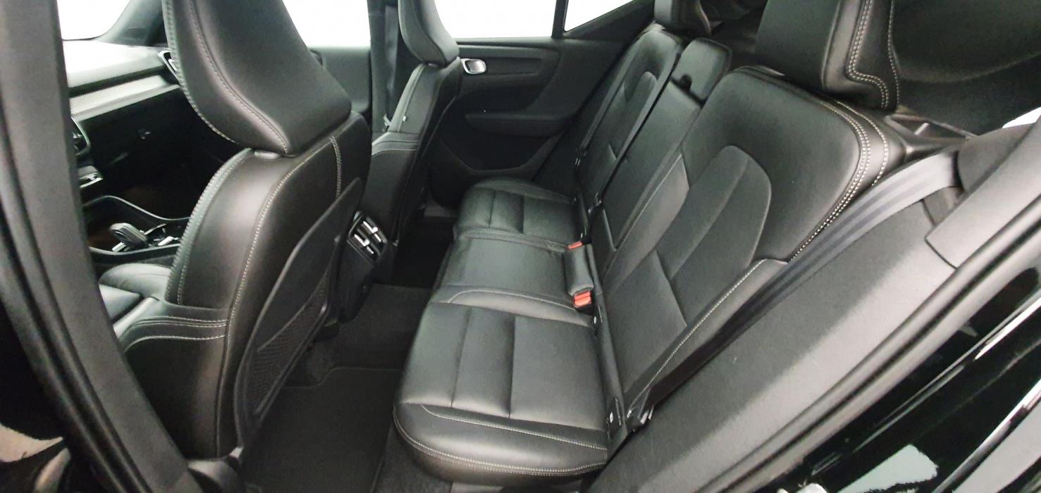 VOLVO XC40 2019
